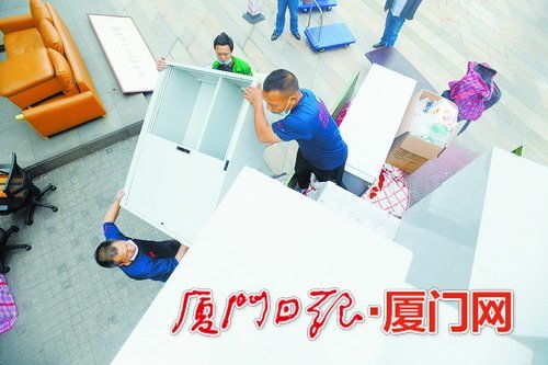 廈門家政服務需求激增，保潔、空調清洗與長途搬家業務繁忙